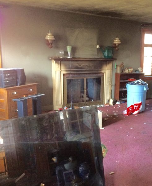 Living room before pictures - hoarder house