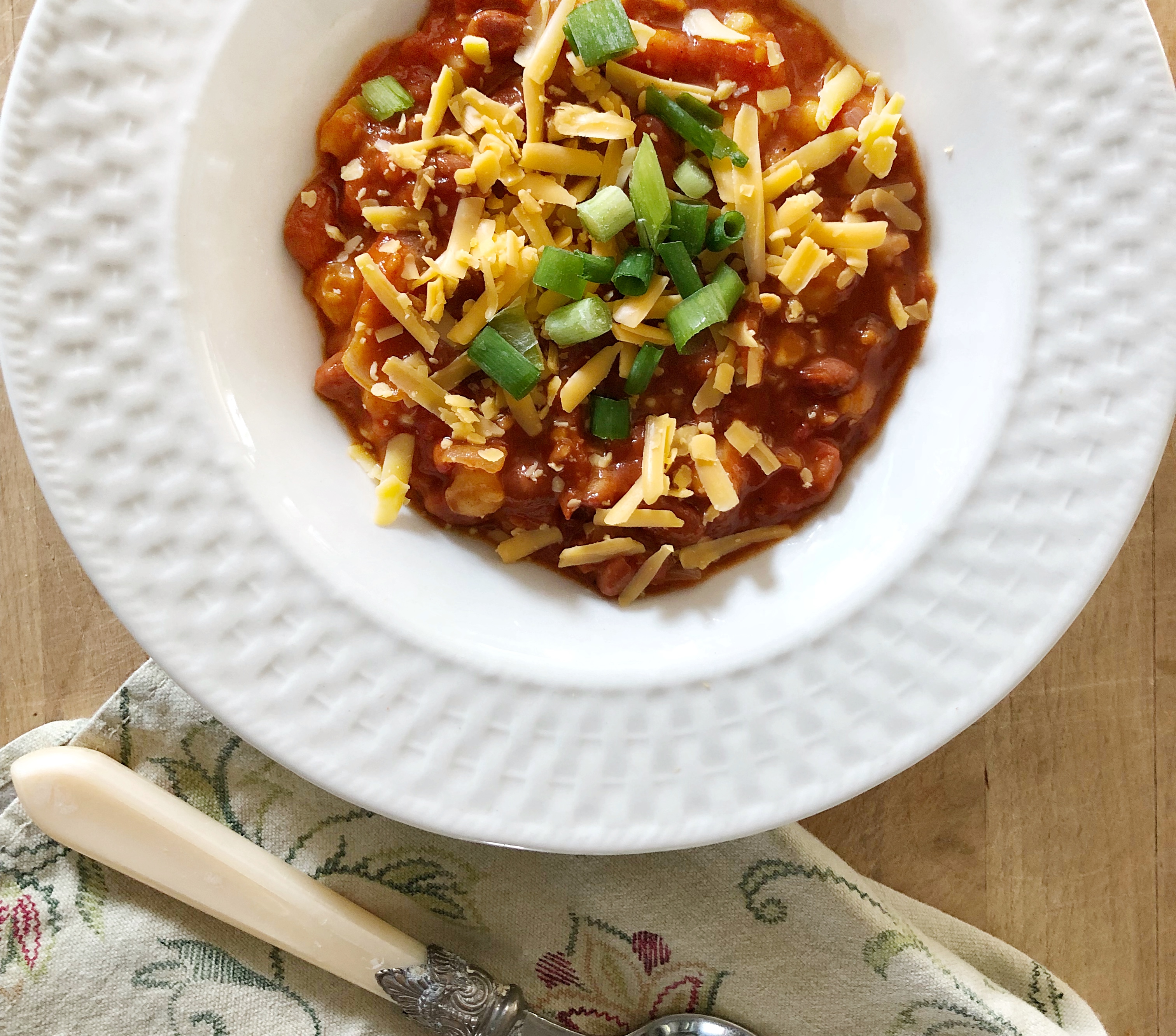 Delicious Vegetarian Chili Recipe with Hominy - House on Winchester