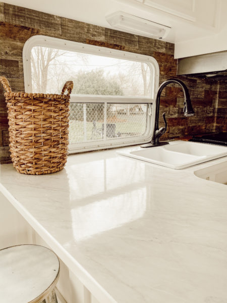 Kitchen Countertop Renovation: 5 Best Ways to Redo Countertops