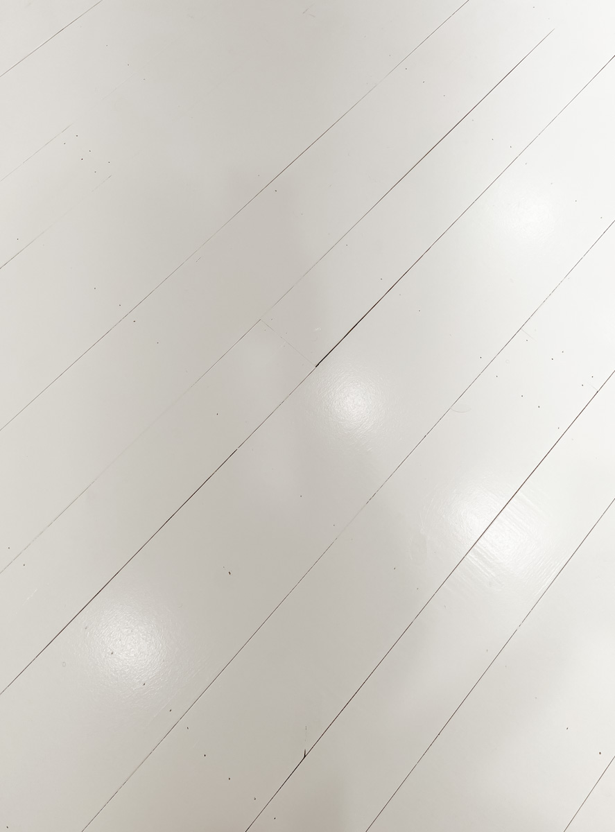 Bonus Room - white floors