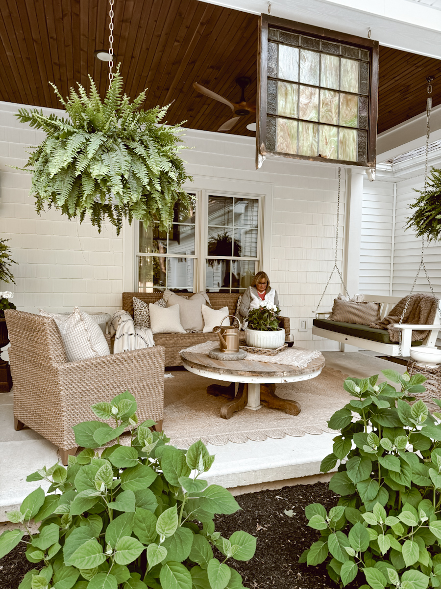 The Best Front Porch Furniture with built-in cushions