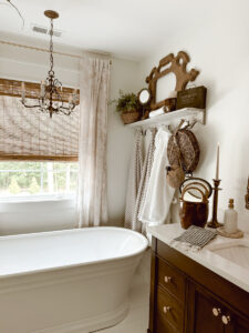 Guest Bathroom: Antique Shelf with Vintage Items