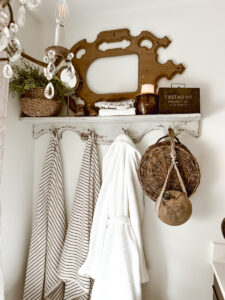 Guest Bathroom: Antique Shelf with Vintage Items